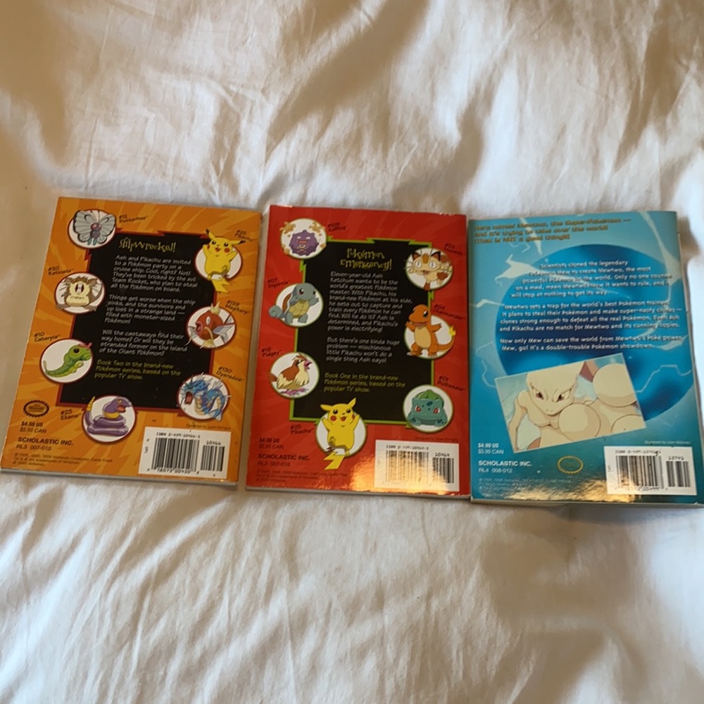 Pokémon Novel Books - Picture 3 of 11